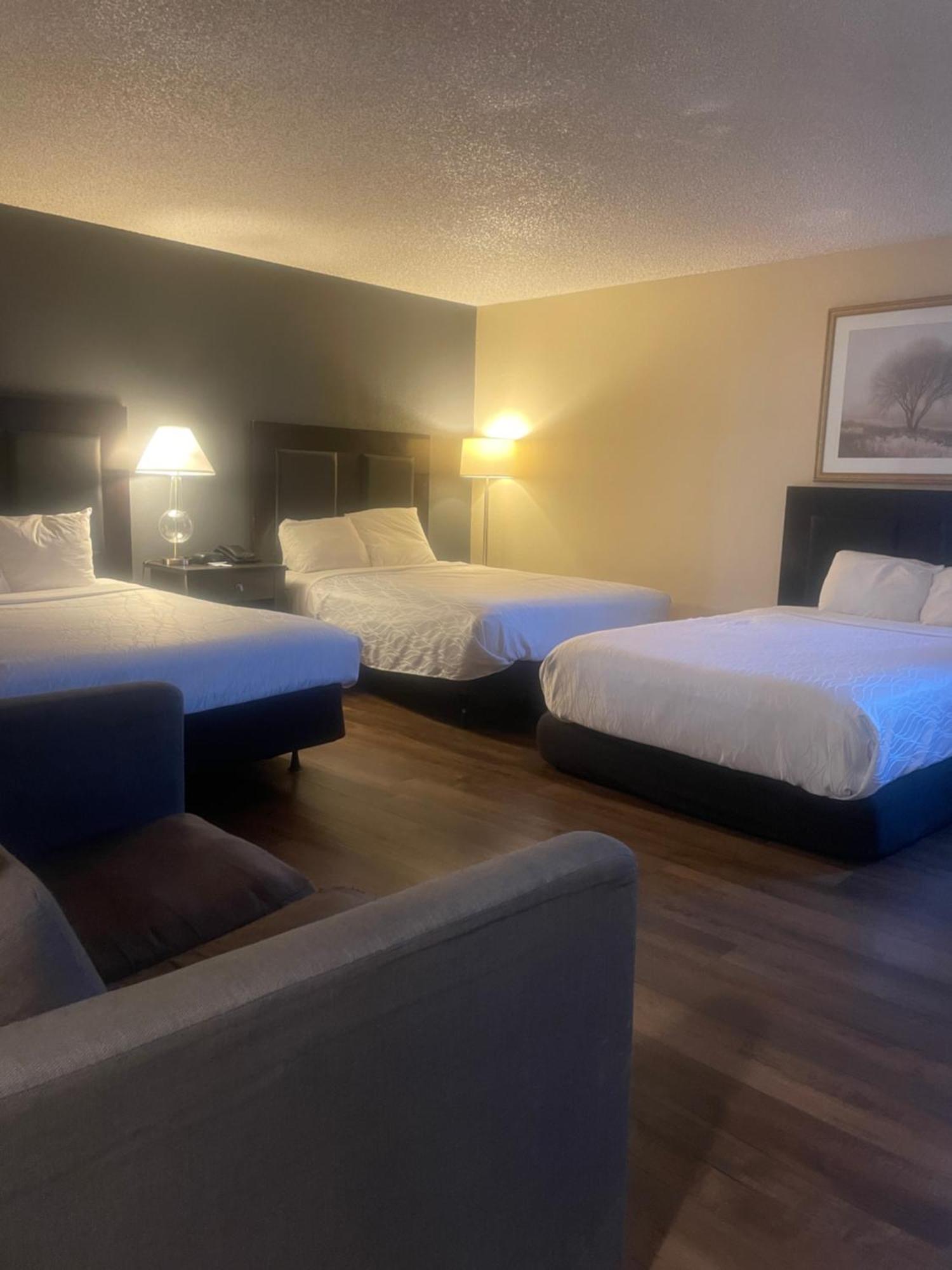 Econo Lodge Inn&Suites Yuba City Esterno foto